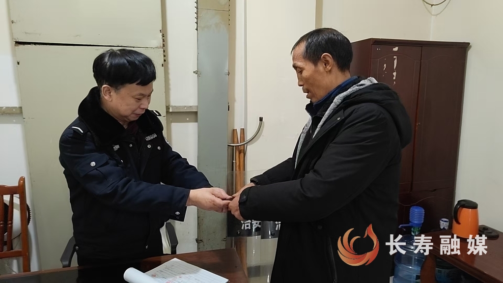图1.jpg